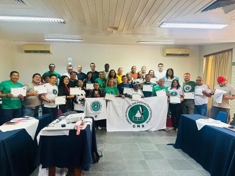 Movimento Extrativista se Mobiliza para Fortalecer Legado de Chico Mendes